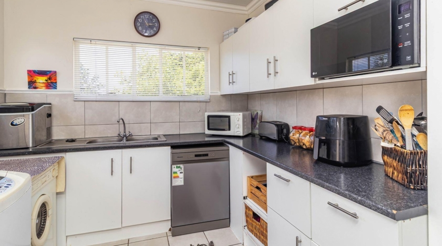 3 Bedroom Property for Sale in Riverside Western Cape